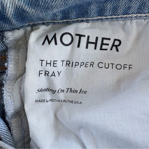 MOTHER The Tripper Cutoff Fray Hem Denim Shorts Skating on Thin Ice Size 26 - Picture 8 of 11